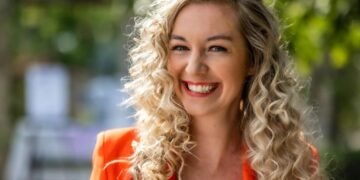 Simply Eloped Acquisition Janessa White