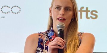 Top Female Founders & Leaders 2025 by Foundersbeta